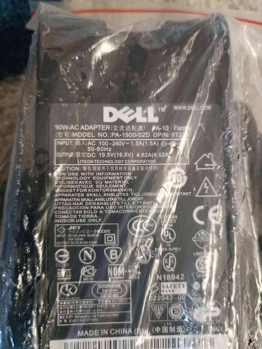 Bulk lot of Dell Chargers