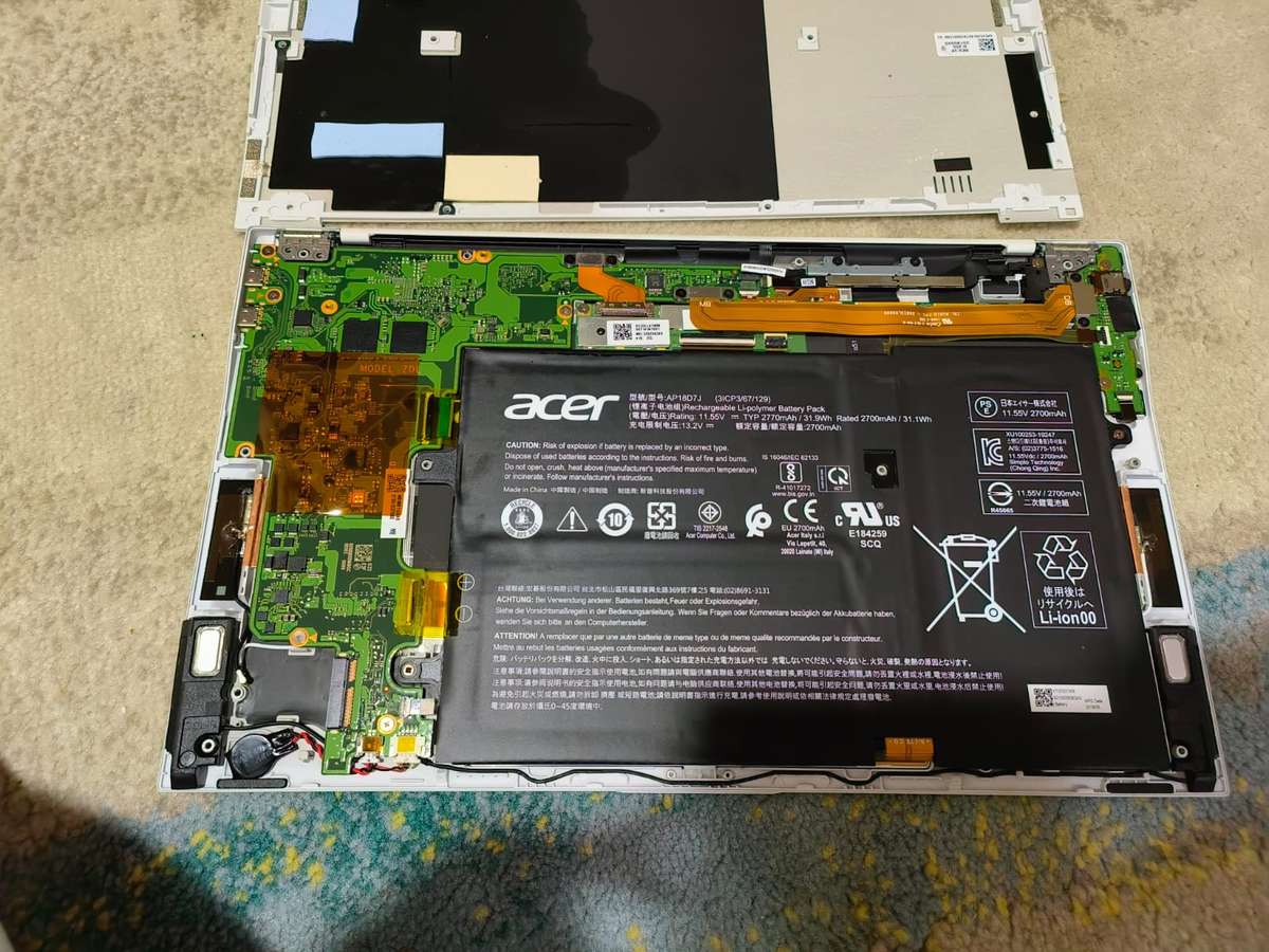 Acer Swift Business laptop | 8th Gen i7 Monster | For Spares or Repairs