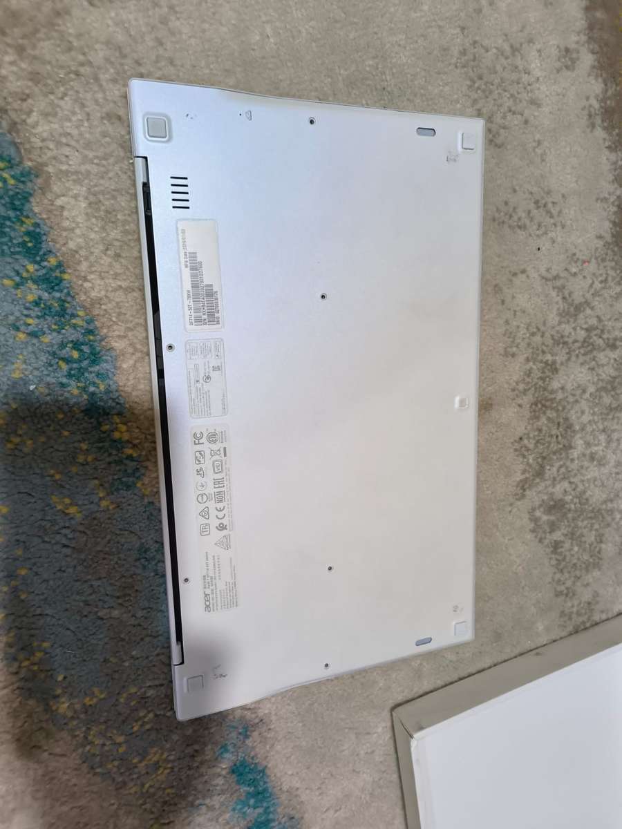 Acer Swift Business laptop | 8th Gen i7 Monster | For Spares or Repairs