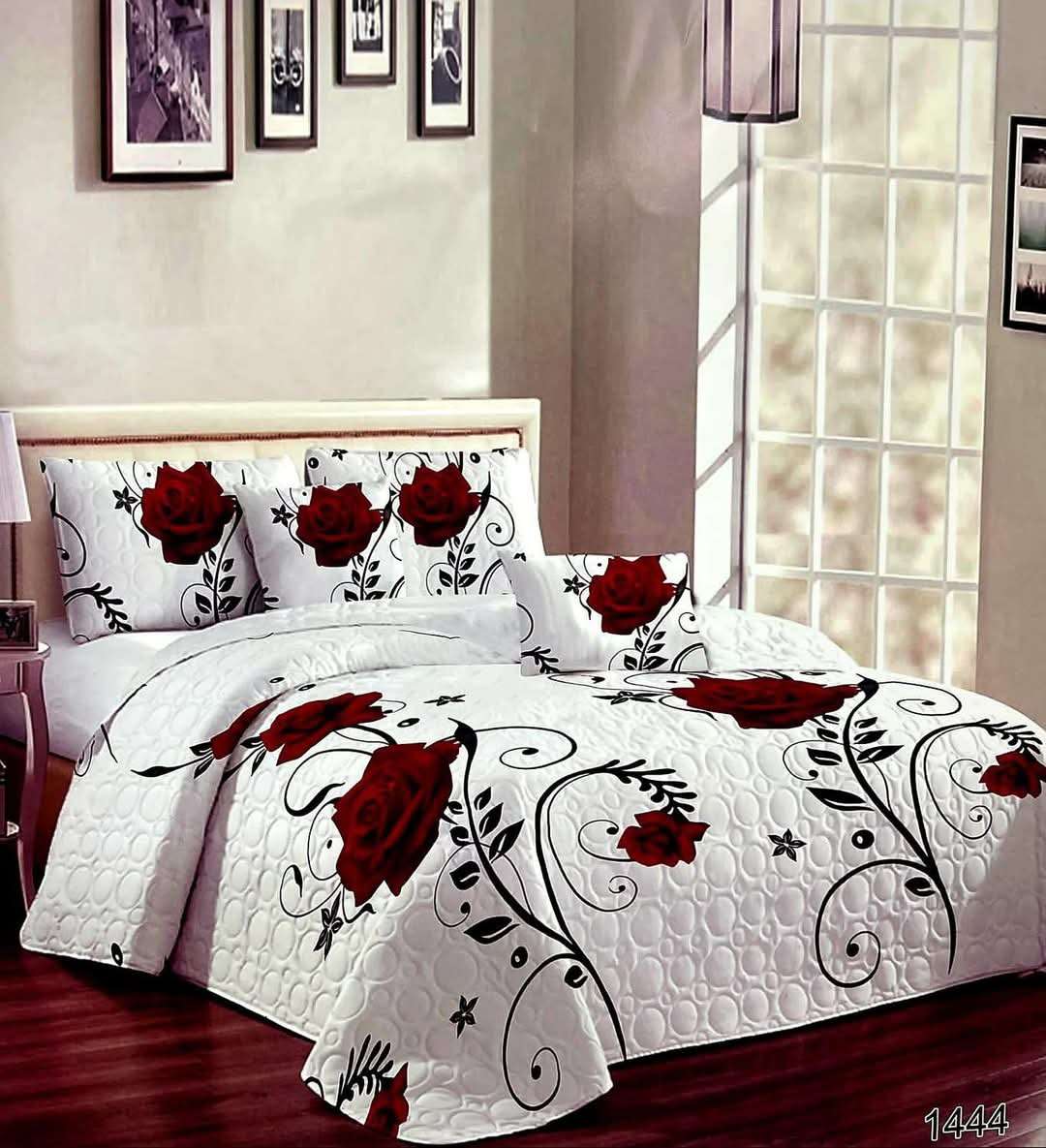 5pc Queen Quilt set, 1 Bedspread , 2 Quilted Standard + 2 Quilted Continental pillow cases