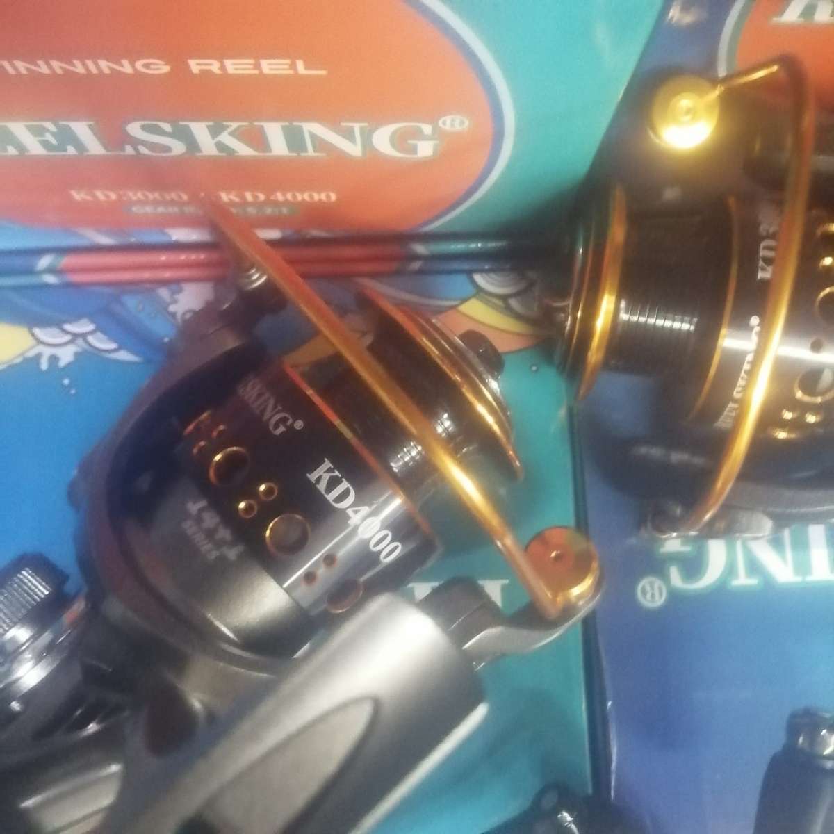 Metal Spinning Fishing Reel Fishing  4000  for Saltwater or Freshwater, Gear ratio 5:2:1