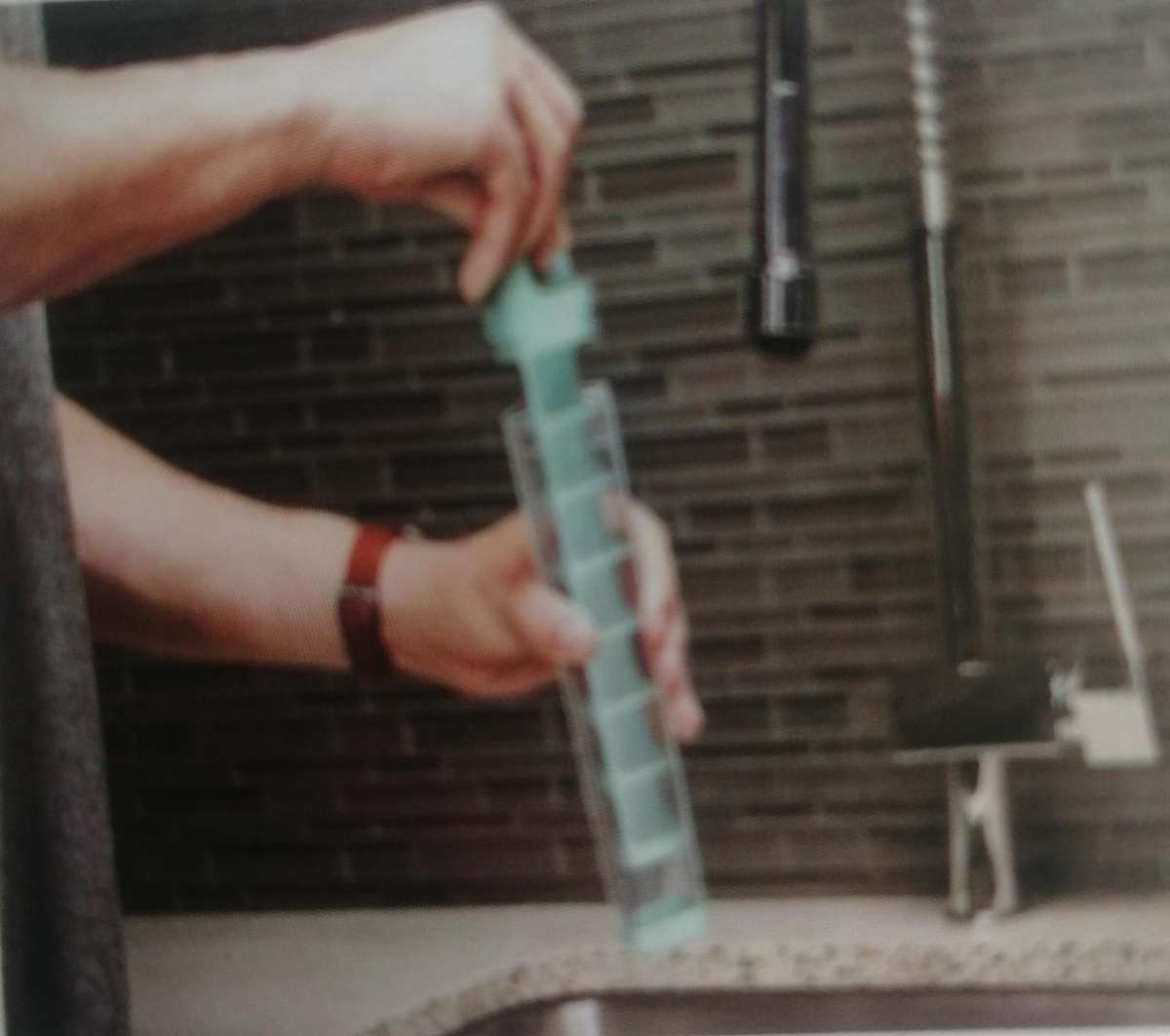 14 Cube ice tray, space-saving ice lattice mold, triangular ice lattice, 1 of a kind