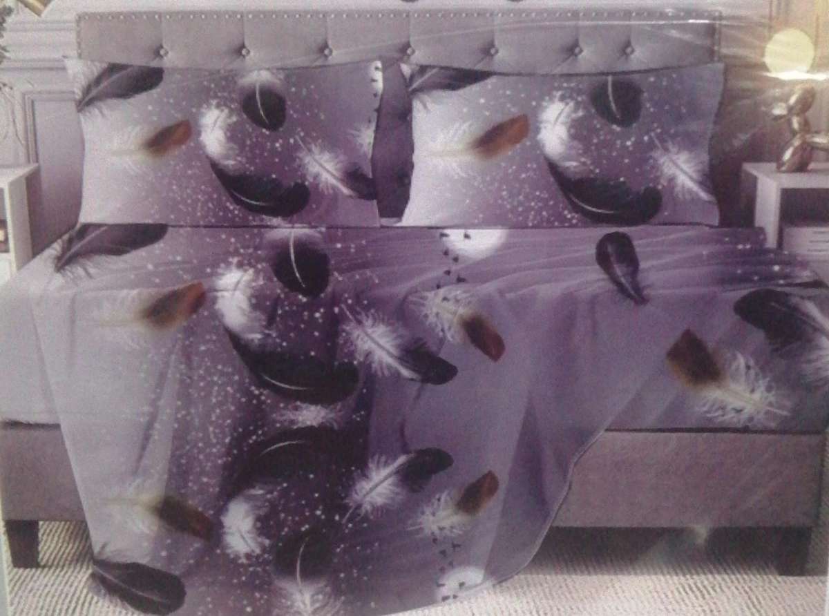 Queen 4Pc Bed Sheet Set, 1 Fitted sheet, 1 Flat Sheet, 2 Standard pillow cases