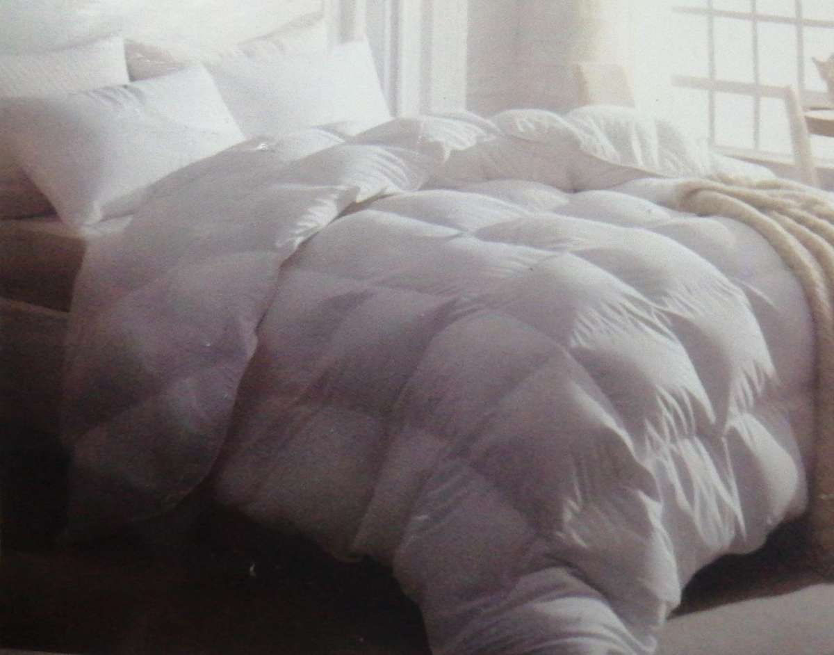 King Quilted Duvet Inner - Polyester fiberfill, Risilient Hypoallergenic, 100% Polyester