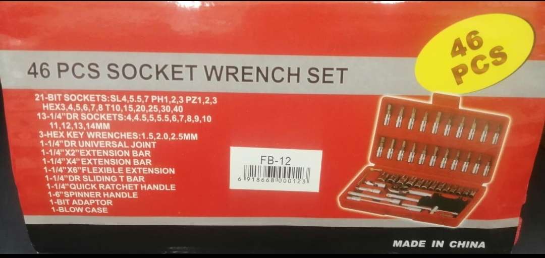 46Pc Socket Wrench Set, Complete Kit in Carry Case