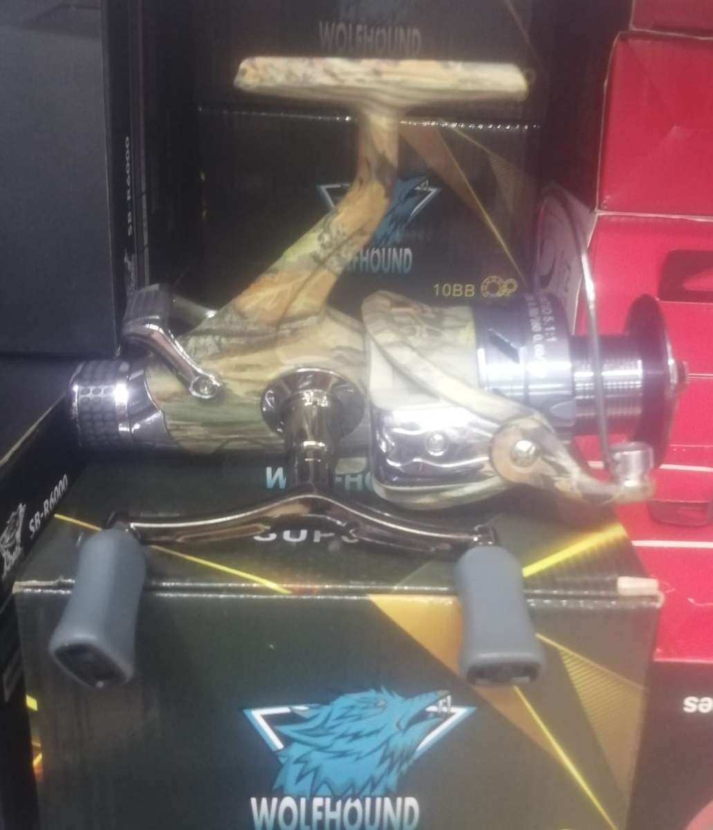 Wolfhound SUP 6000 Camo Bait Runner,Aluminium Spool, 10 ball bearings,Double handle, smooth retrieve
