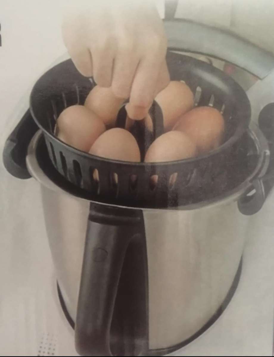 2 in 1 Egg Boiler, Poach and Boiled Egg, Dishwasher Safe (basket only)