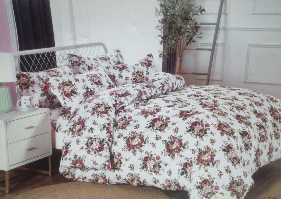 6pc Queen Set Floral Duvet Cover, 2 standard + 2 continental pillow cases, 1x flat sheet