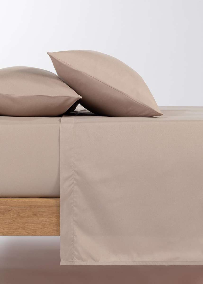 4pc Queen sheet set, includes 1x flat sheet, 1 x fitted sheet and 2 pillow cases, beige/natural