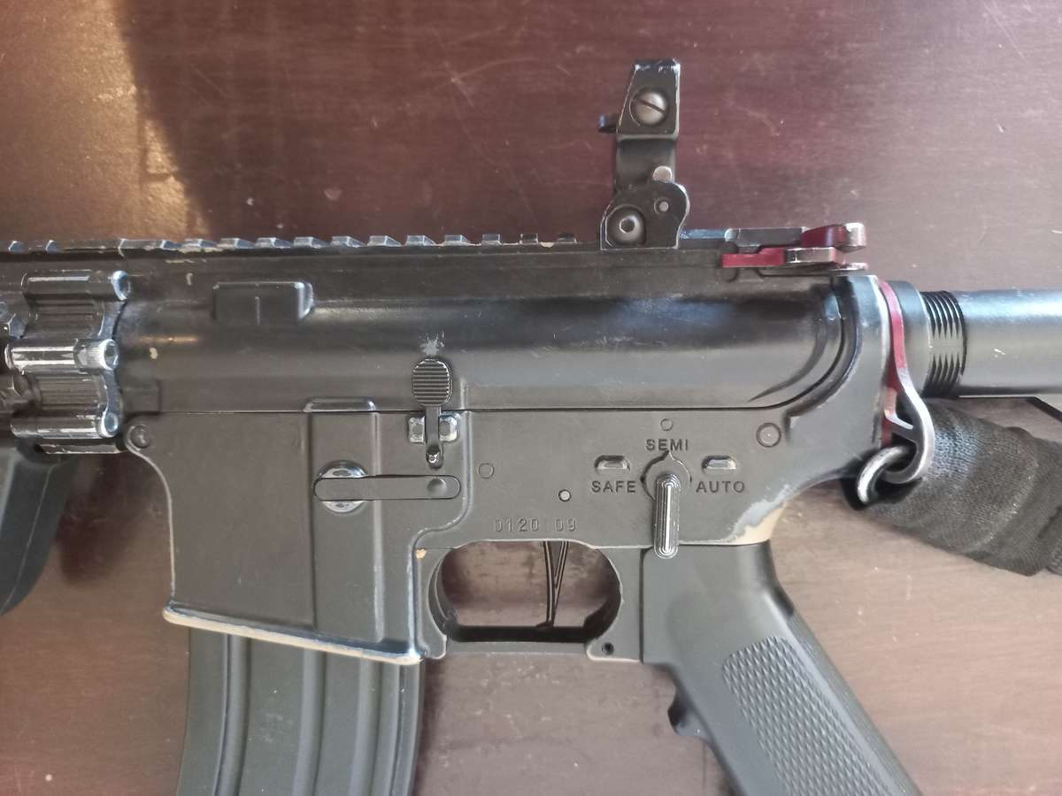 VFC VR 16 AIORSOFT GUN SEMI AUTOMATIC  RIFEL