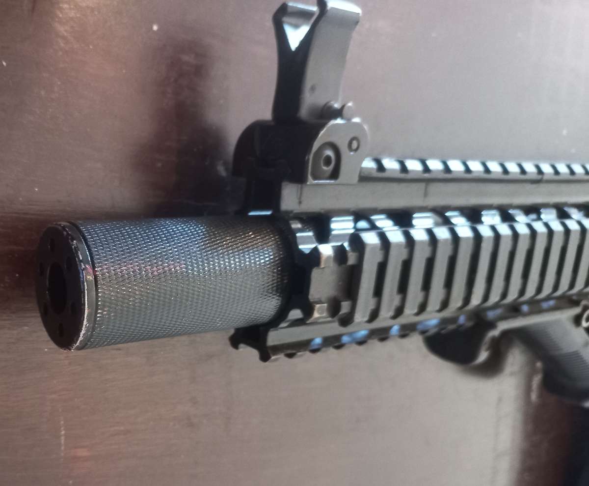 VFC VR 16 AIORSOFT GUN SEMI AUTOMATIC  RIFEL