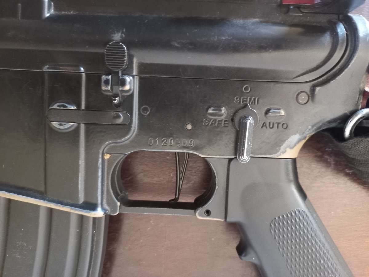 VFC VR 16 AIORSOFT GUN SEMI AUTOMATIC  RIFEL