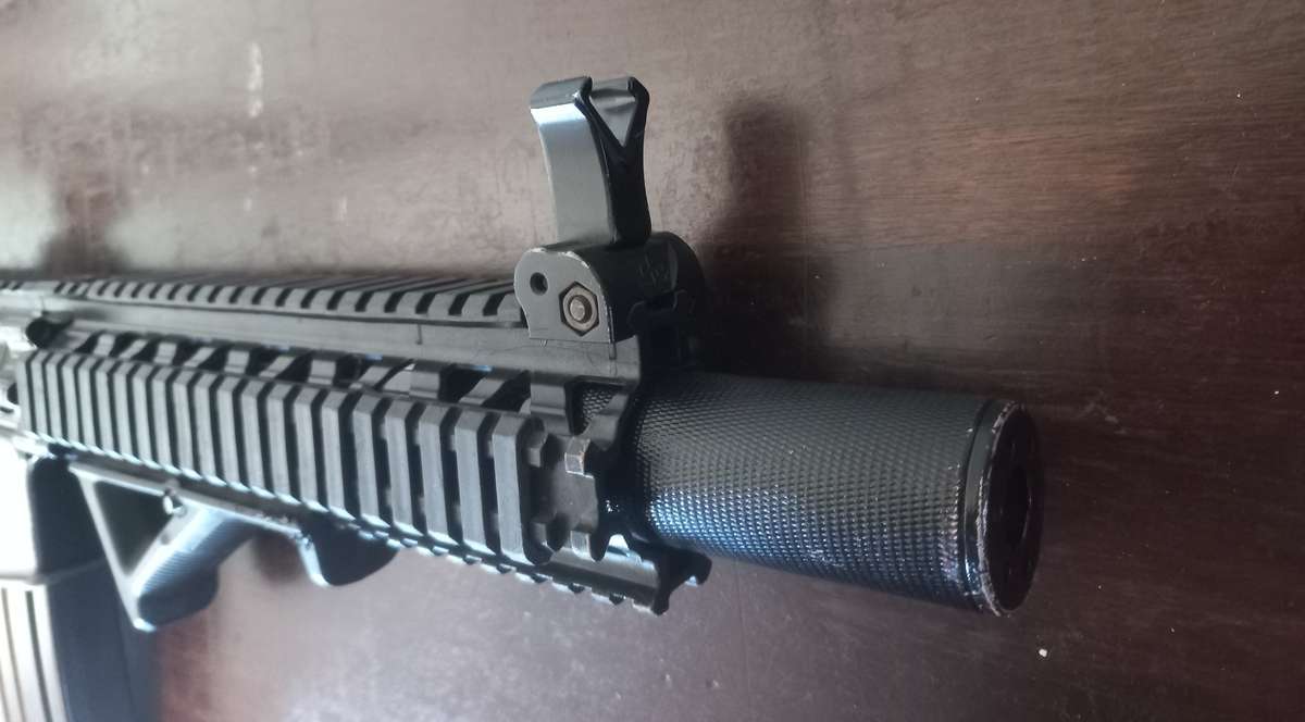 VFC VR 16 AIORSOFT GUN SEMI AUTOMATIC  RIFEL