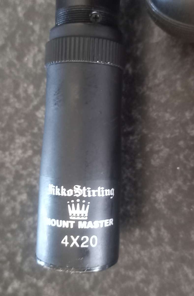 PELET GUN WITH PERISCOPE IN VERY GOOD CONDITION