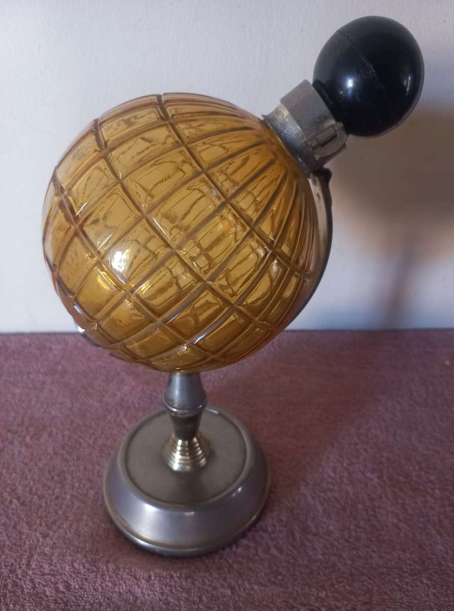 VINTAGE AMBER DECANTER - VERY UNUSUAL PIECE