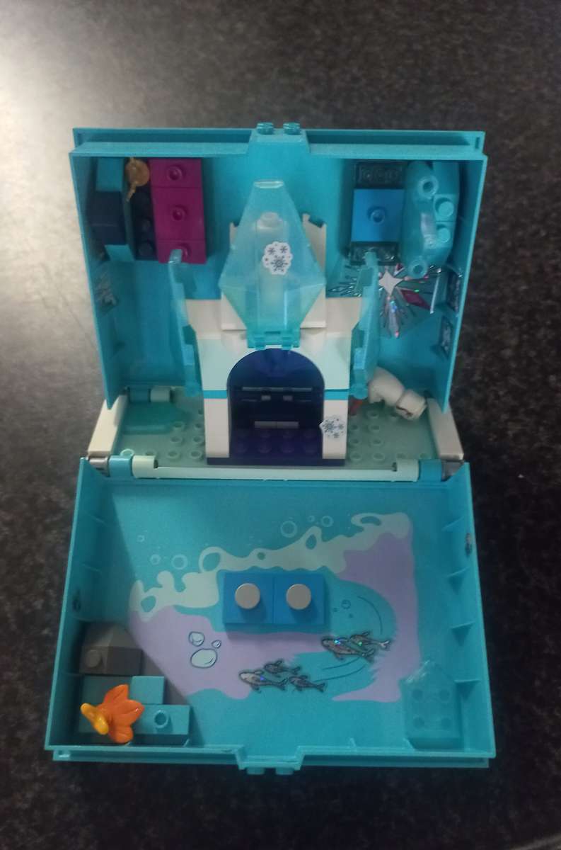 LEGO DISNEY  FROZEN ELSAS ICE PALACE AND MANY OTHER PARTS