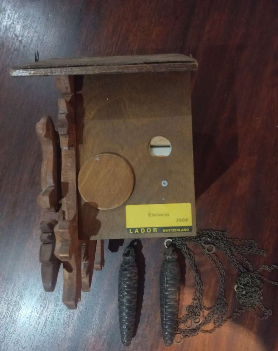 VINTAGE CUCKOO CLOCK - MADE IN SWITERLAND