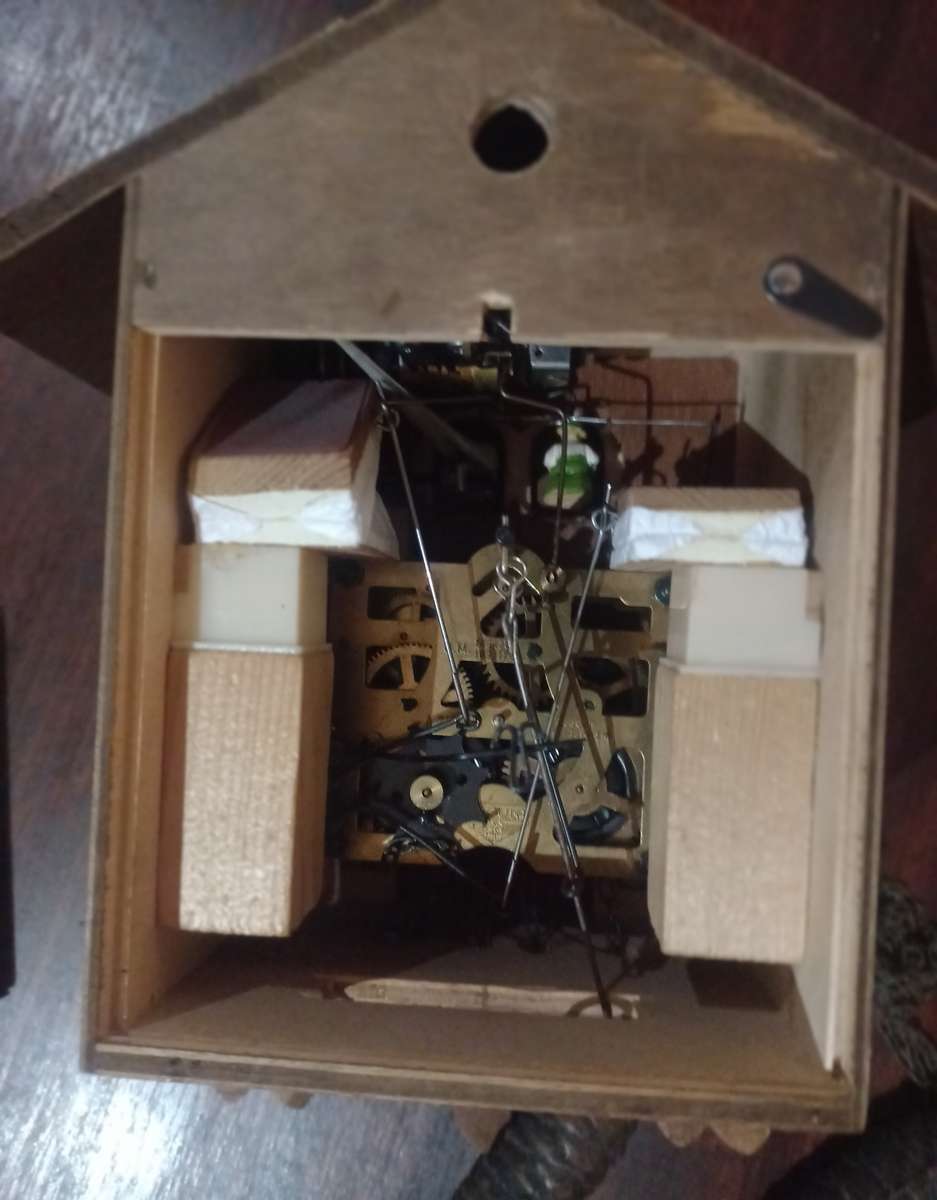VINTAGE CUCKOO CLOCK - MADE IN SWITERLAND