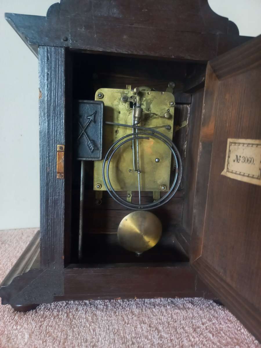 A BEAUTIFULL  GERMAN ANTIQUE JUNGHANS MANTLE CLOCK  - MADE 1920'S
