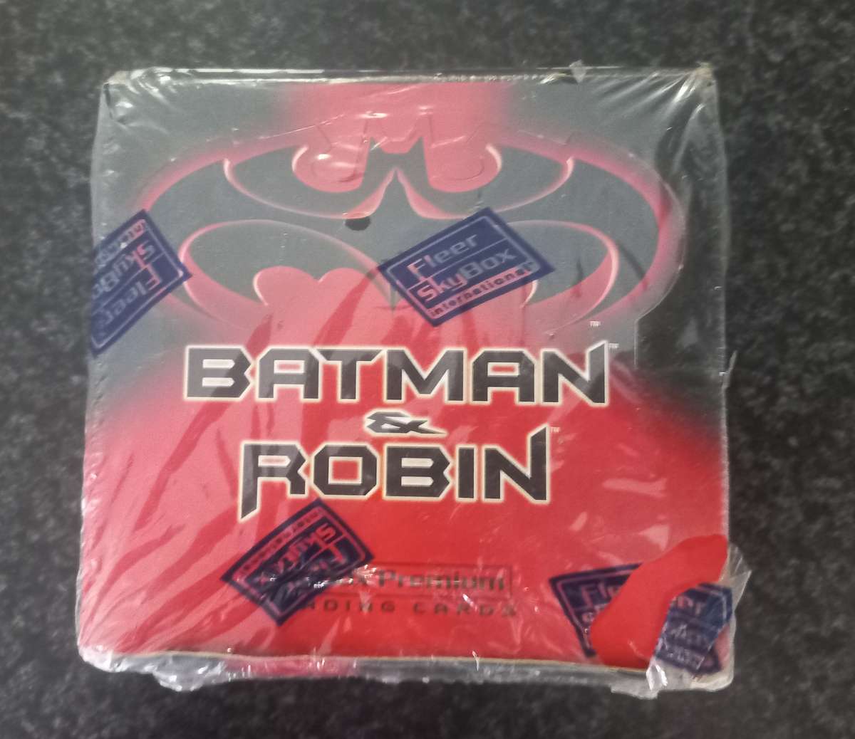 BATMAN AND ROBIN COLLECTABLE CARDS - SEALED BOX 1987