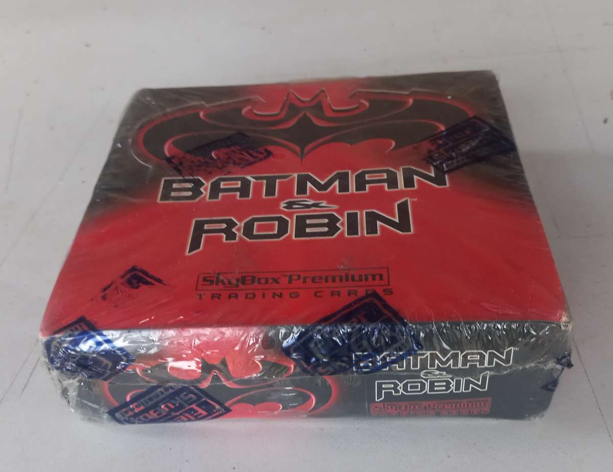 SEAQLED BATMAN AND ROBIN TRADING CARDS