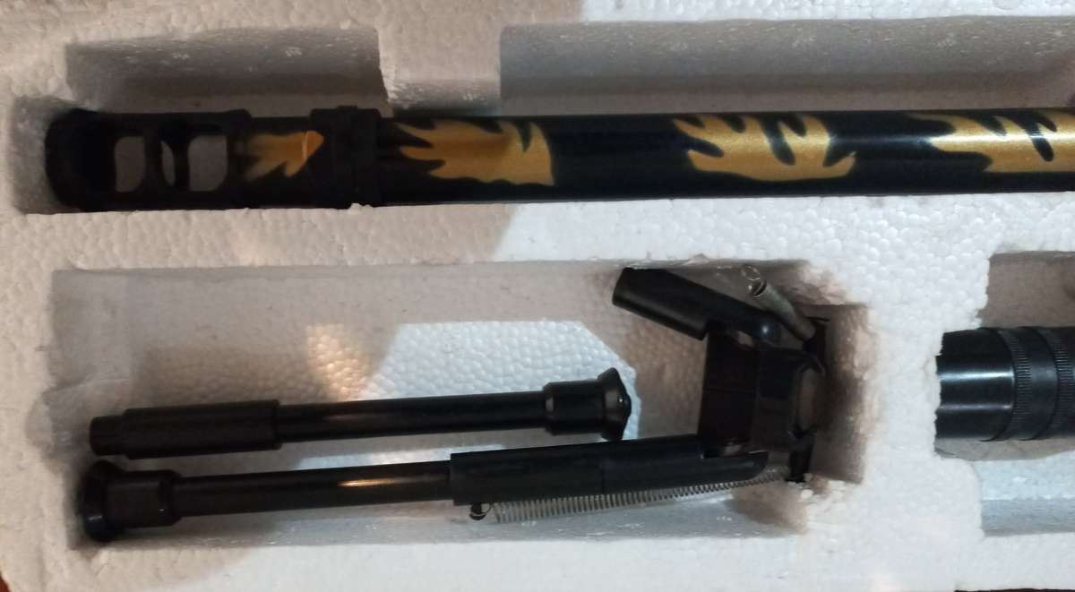 LARGE SNIPERS RIFEL WITH SCOPE AND STAND IN ORIGINAL BOX