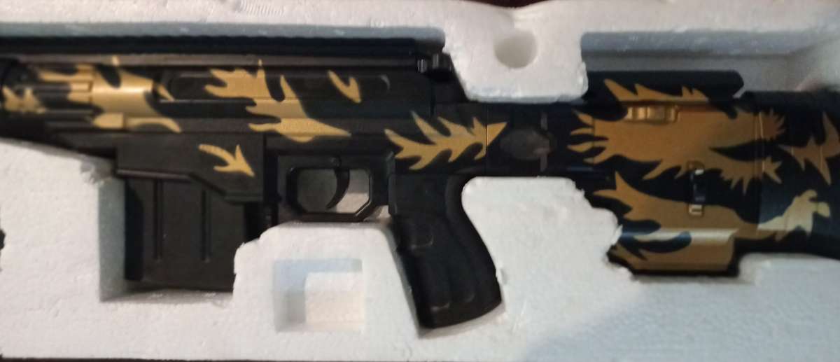 LARGE SNIPERS RIFEL WITH SCOPE AND STAND IN ORIGINAL BOX