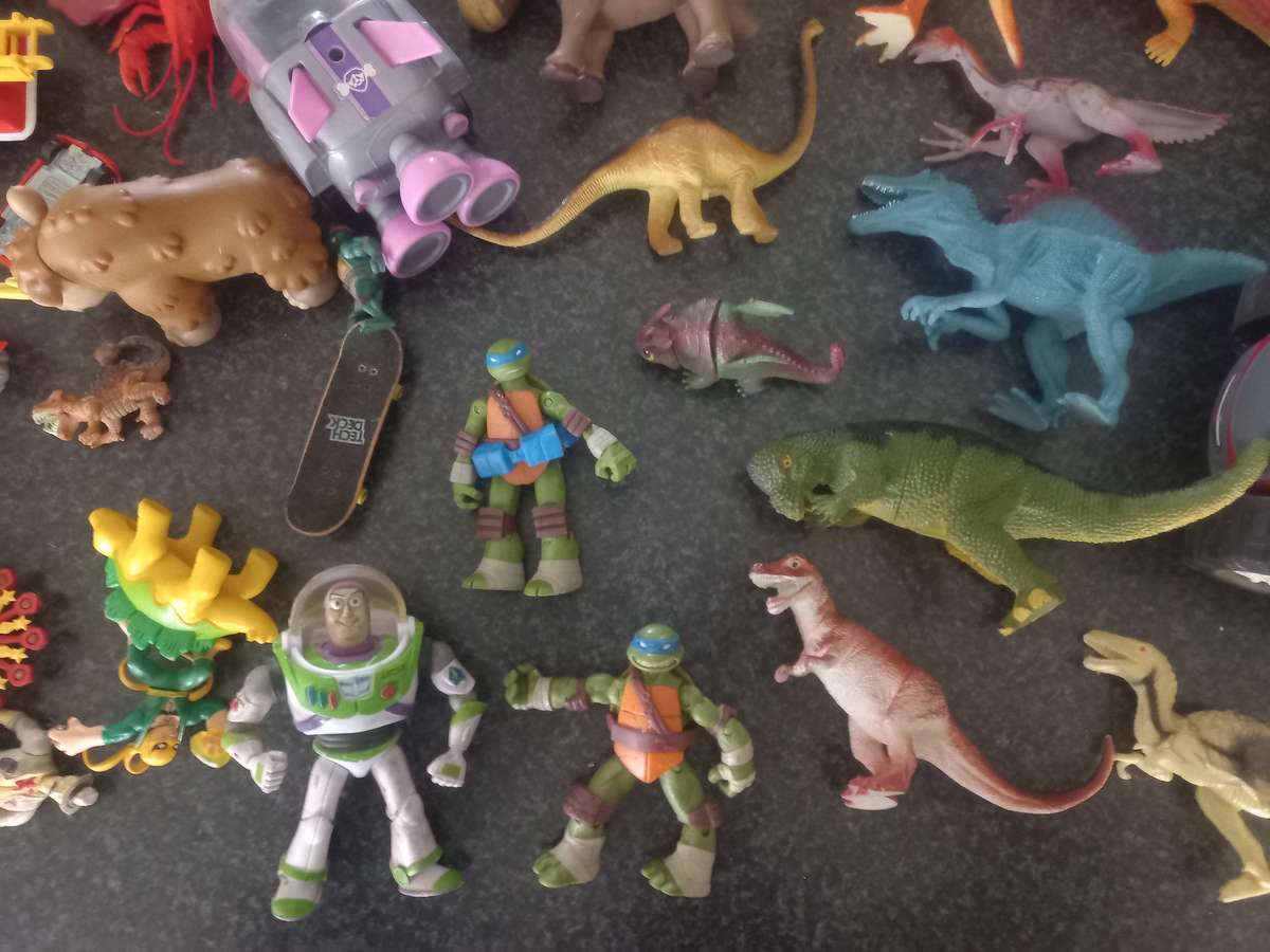 JOB LOT VINTAGE TOYS