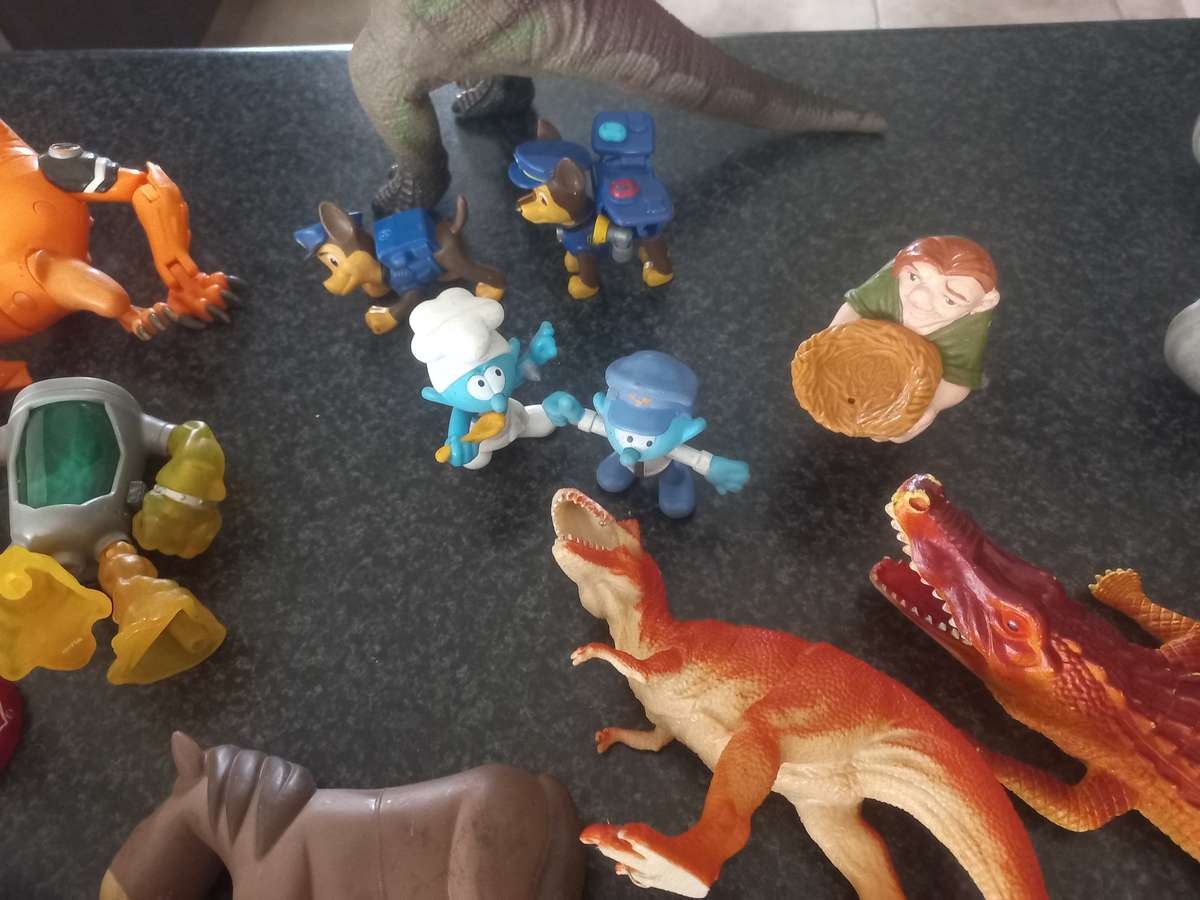 JOB LOT VINTAGE TOYS