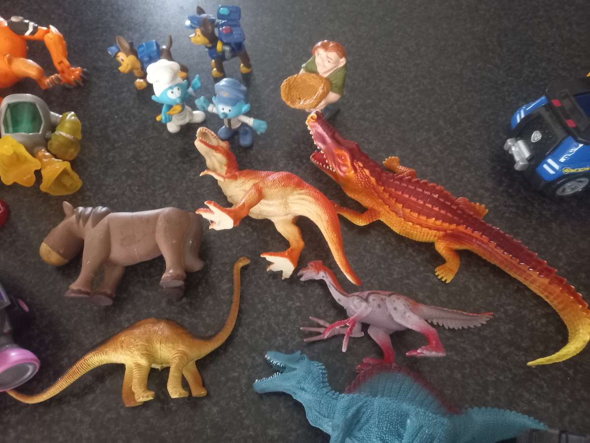JOB LOT VINTAGE TOYS