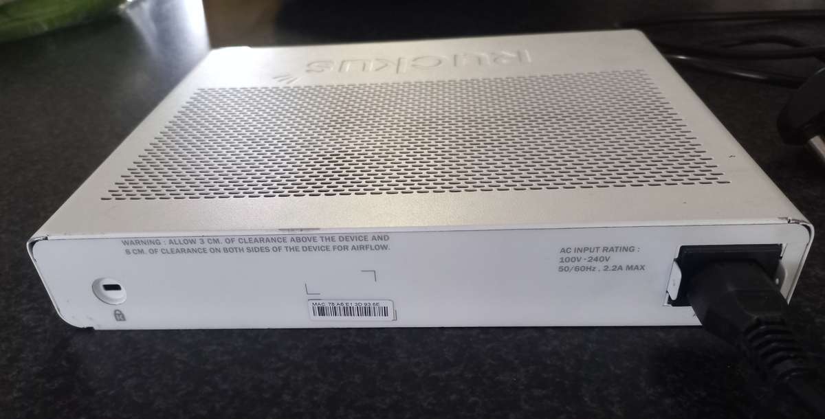 RUCKUS ICX7150-C12P-2X1G