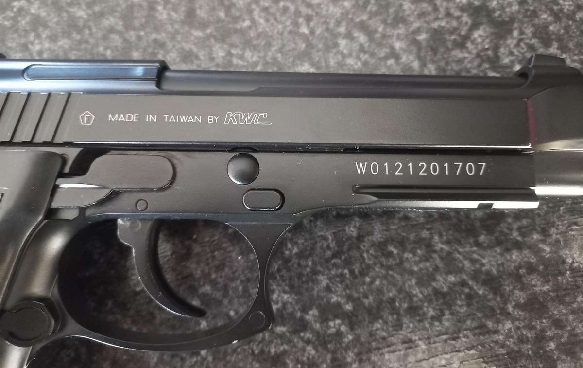 A KWL GAS PISTOL - MADE IN TAIWAN