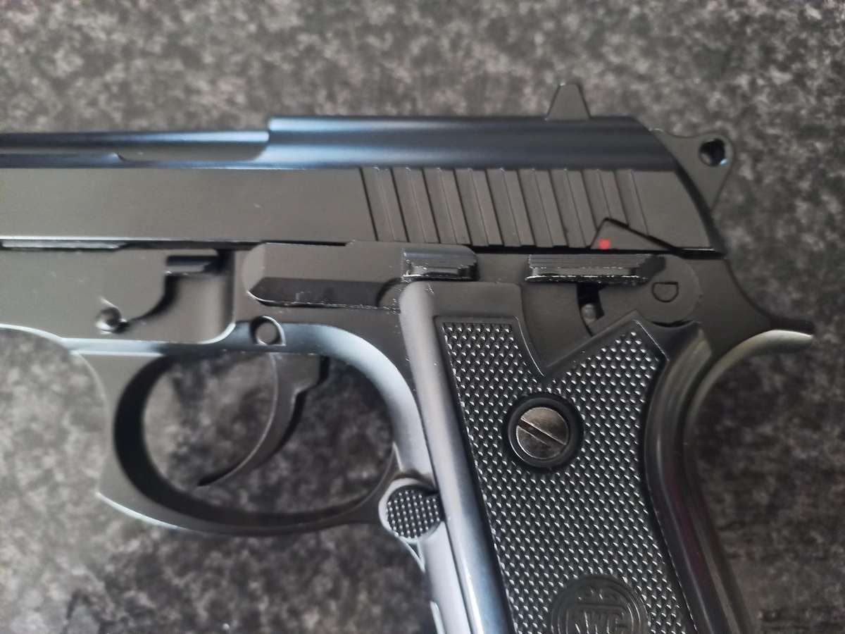 A KWL GAS PISTOL - MADE IN TAIWAN