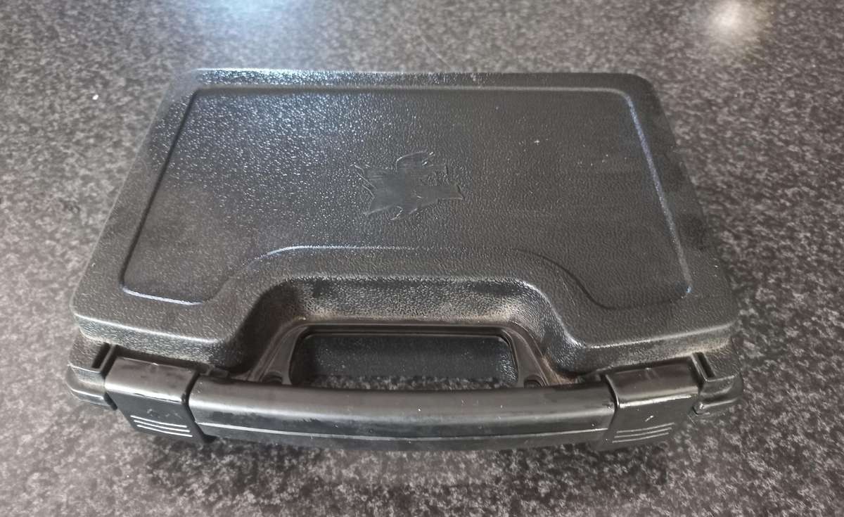 A KWL GAS PISTOL - MADE IN TAIWAN