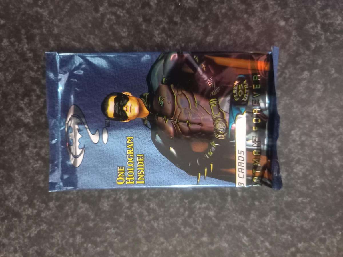 BATMAN FOREVER TRADING CARDS  - 38 SEALED PACKETS 1995
