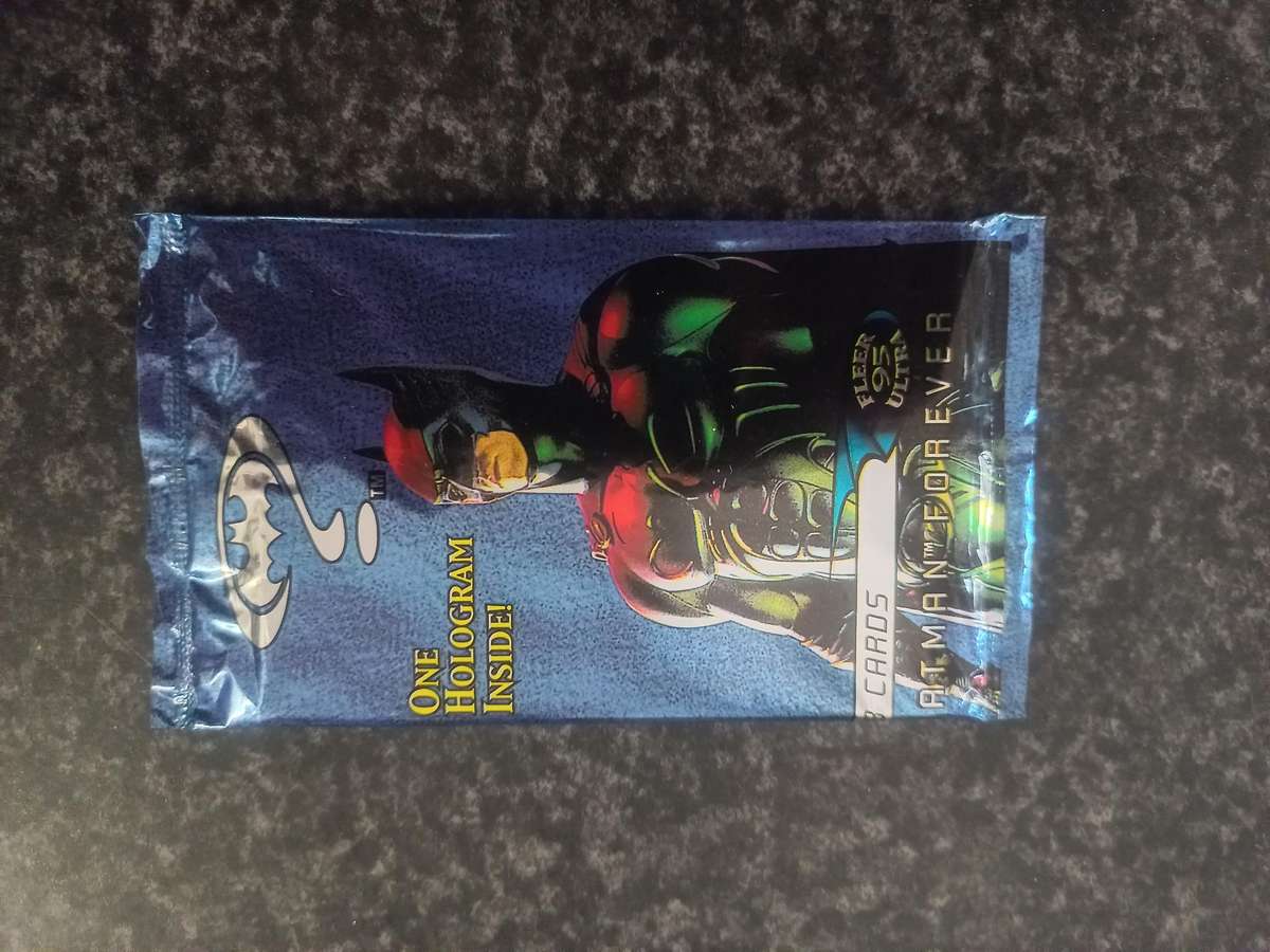 BATMAN FOREVER TRADING CARDS  - 38 SEALED PACKETS 1995
