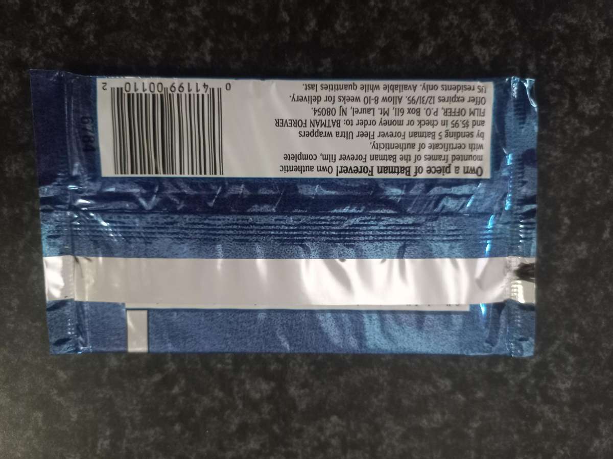 BATMAN FOREVER TRADING CARDS  - 38 SEALED PACKETS 1995