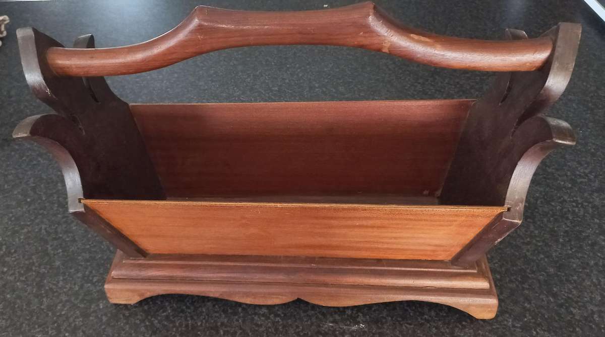 OLD WOODEN BOOK RACK IN GOOD CONDITION