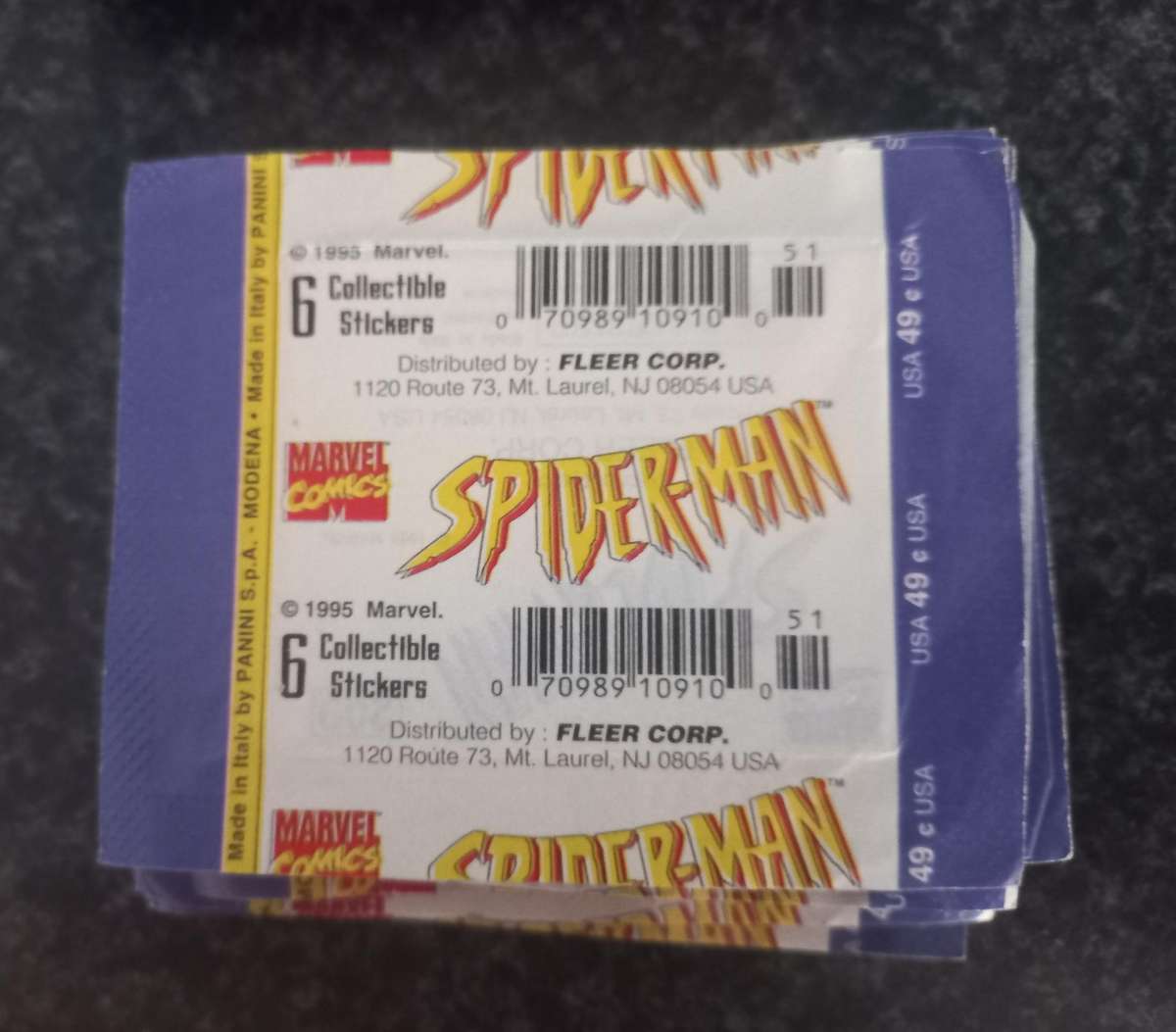 SPIDERMAN STICKERS AND BOOK TRADING CARDS  - 1995