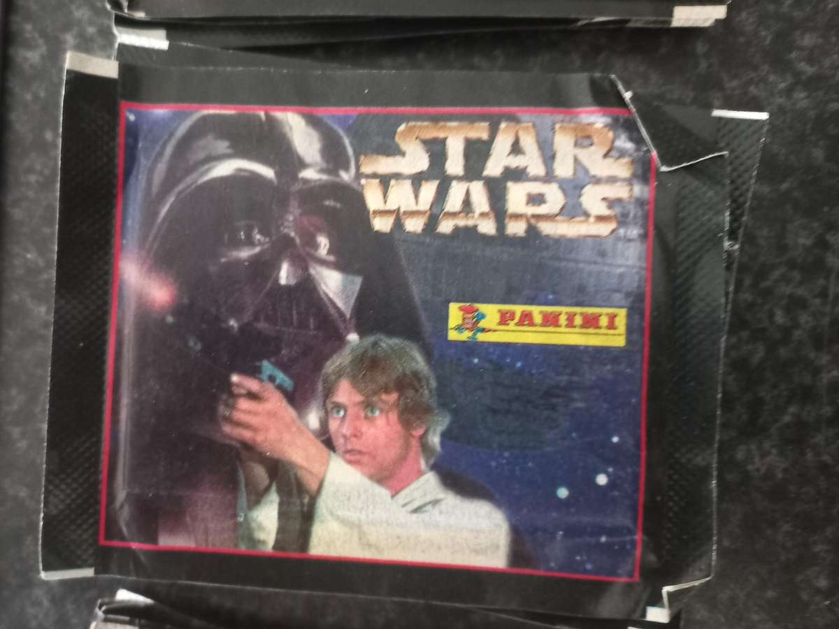 STAR WARS PANINI COLLECTABLE STICKERS AND ALBUM - 1996