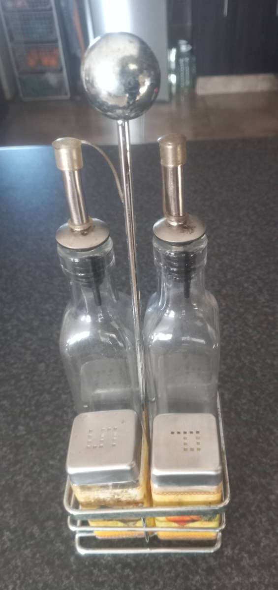 OLD WIMPY SALT, PEPPER VINAGAR AND TOMATO SAUCE HOLDER