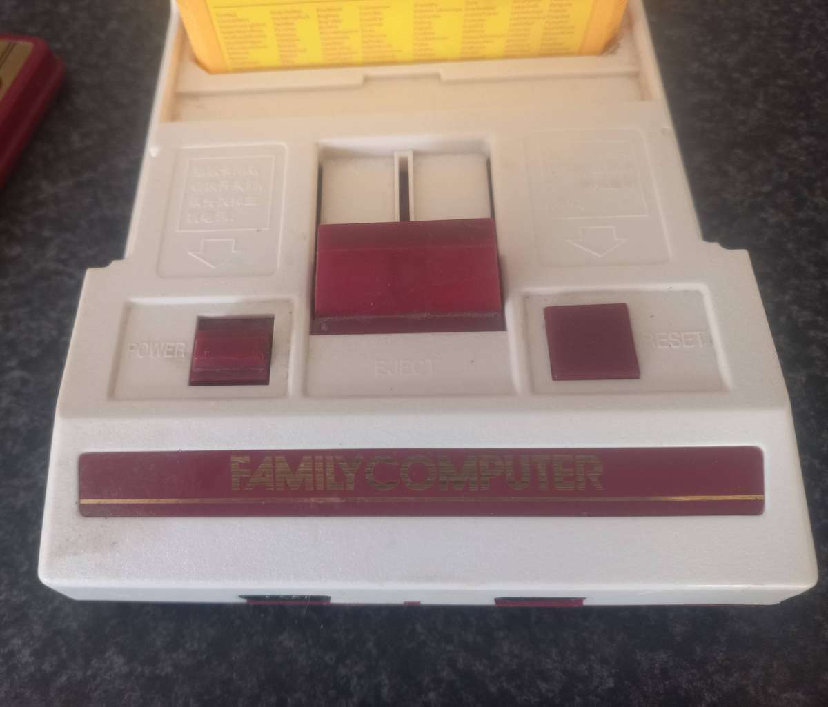FAMILY COMPUTER GAME