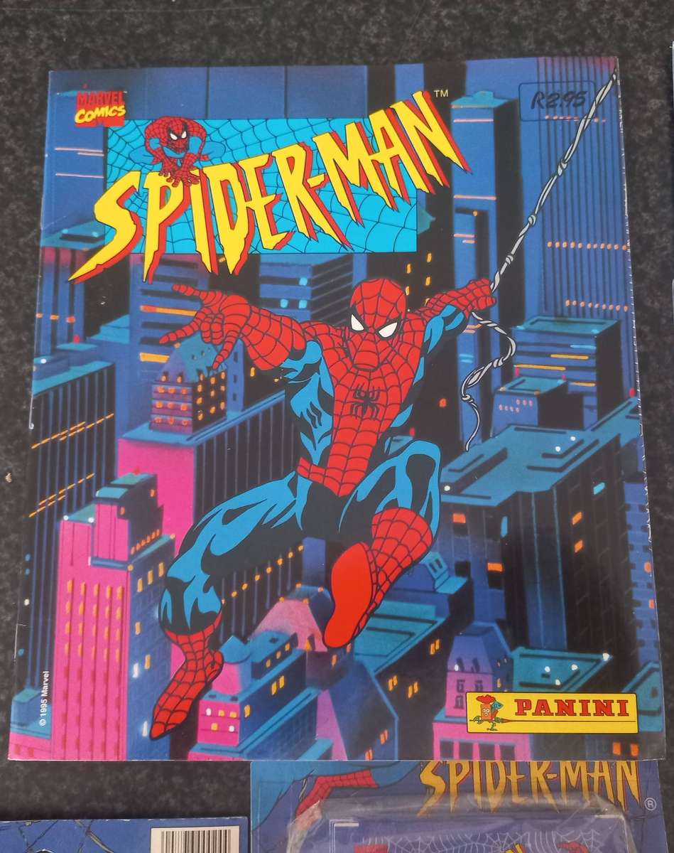 SPIDERMAN COLLCTABLE CARDS AND BOOKIE