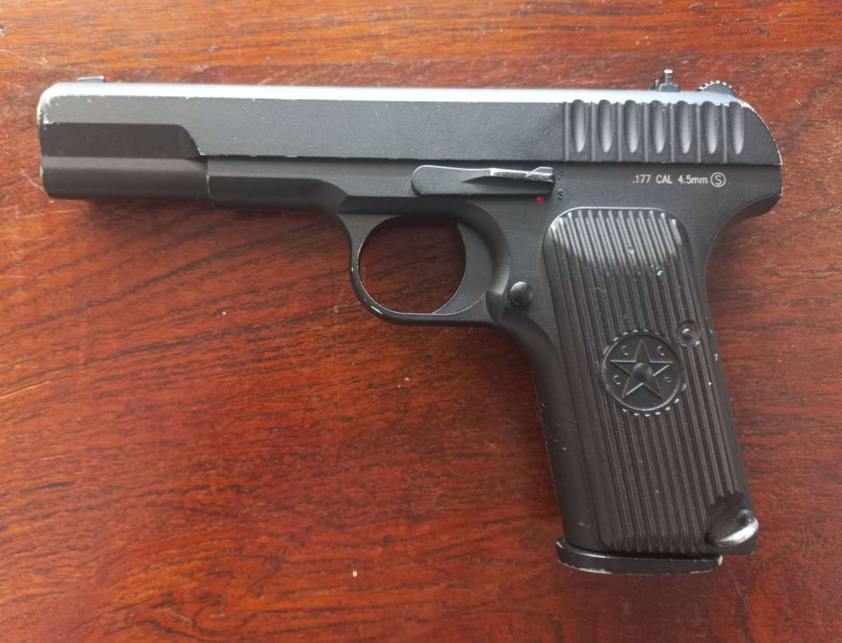 GAS KWC P[ISTOL - MADE IN TAIWAN