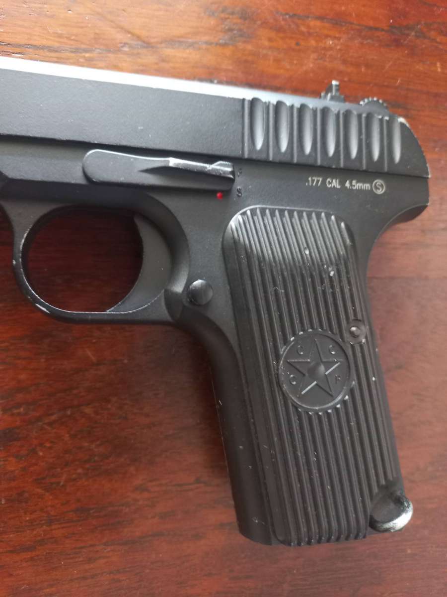 GAS KWC P[ISTOL - MADE IN TAIWAN