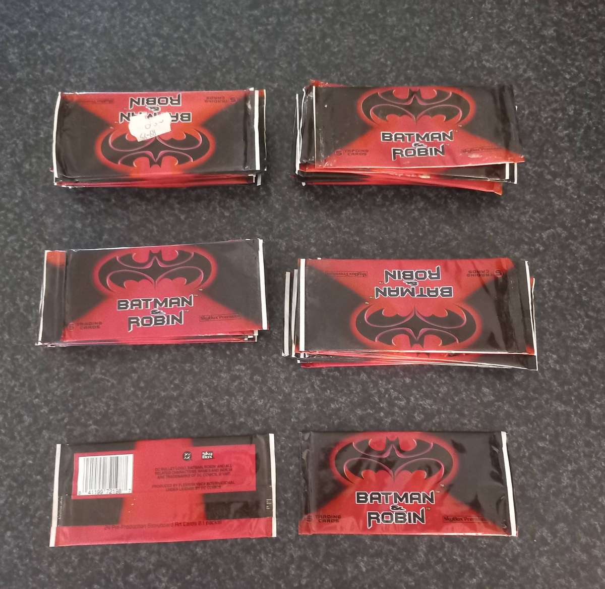 BATMAN AND ROBIN TRADING CARDS IN SEALED PACKETS - 1997