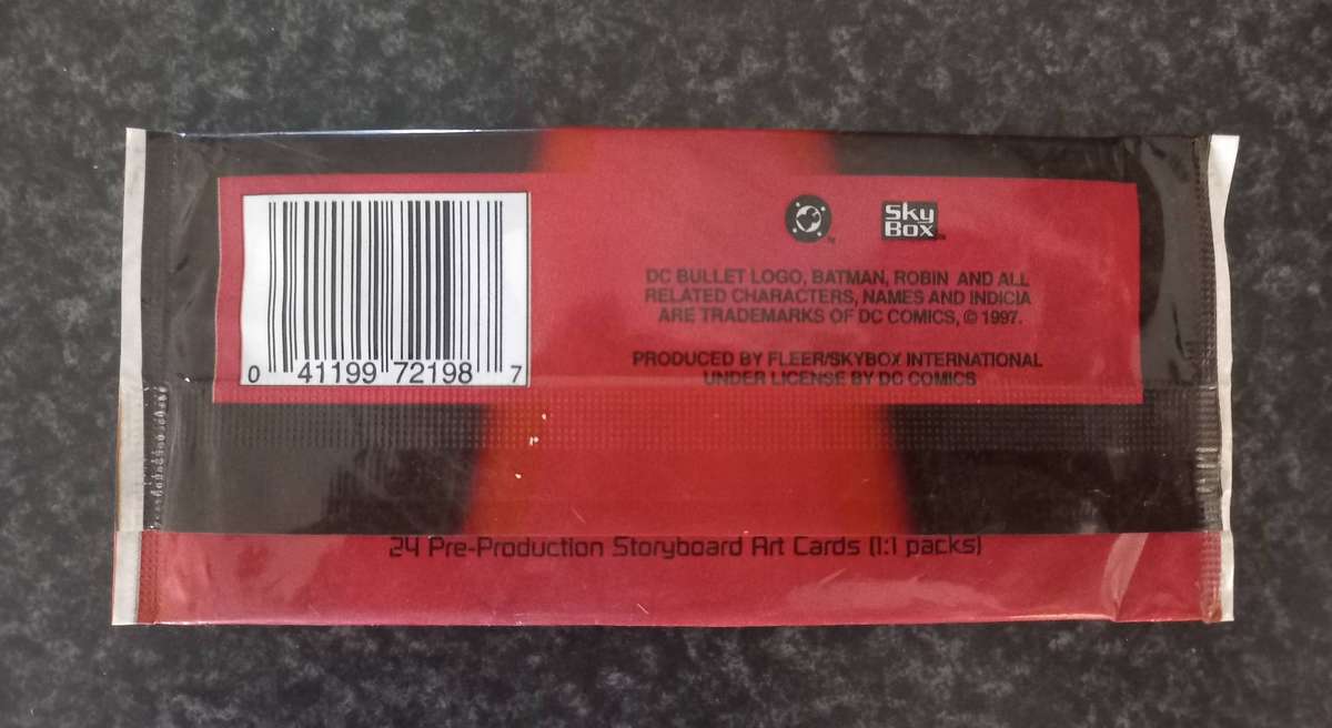 BATMAN AND ROBIN TRADING CARDS IN SEALED PACKETS - 1997