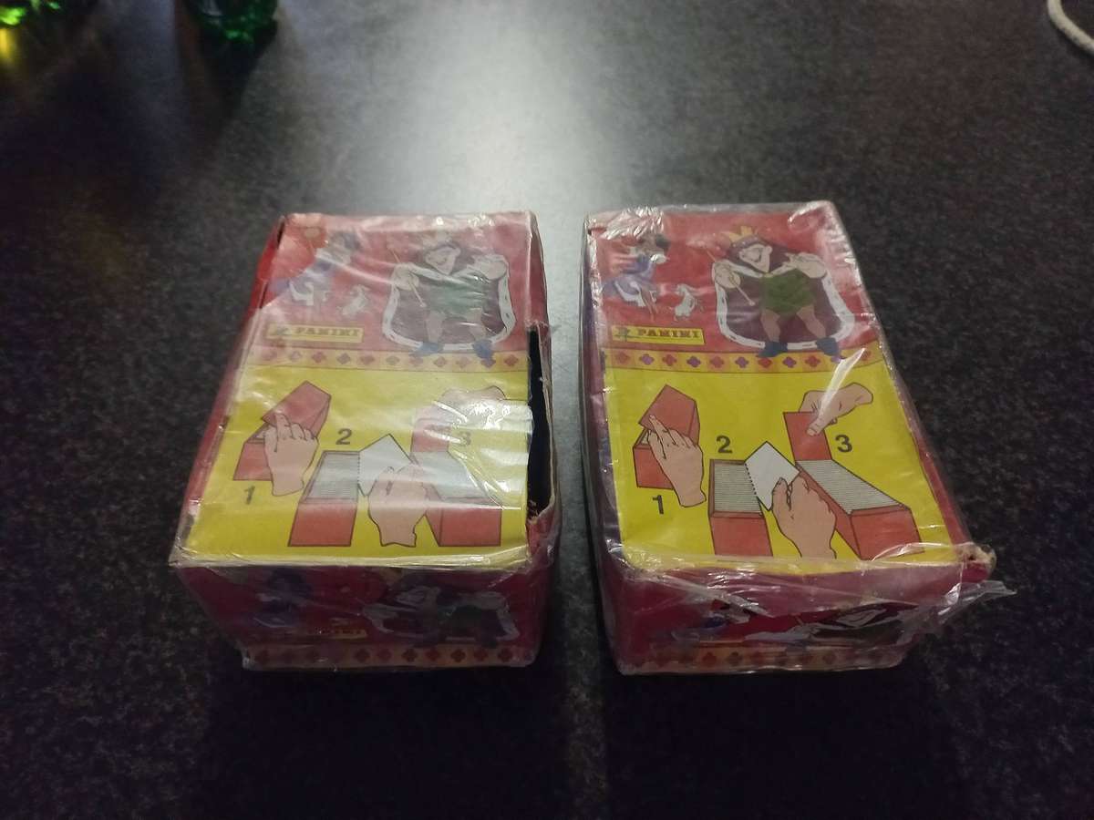 2X BOXES AND 2X ALKBUMS HUNCHBACK OF NORTE DAME STICKERS