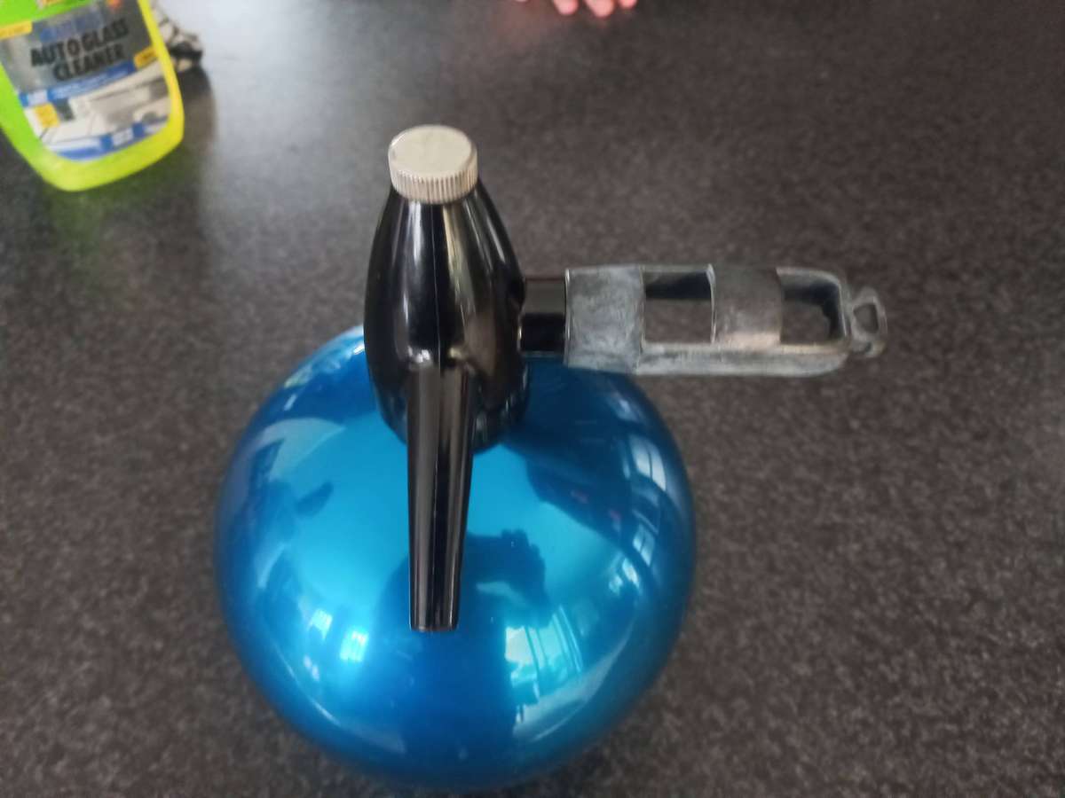 VINTAGE BLUE SODA SIPHON SWELTZER BOTTLE - MADE IN ENGLAND