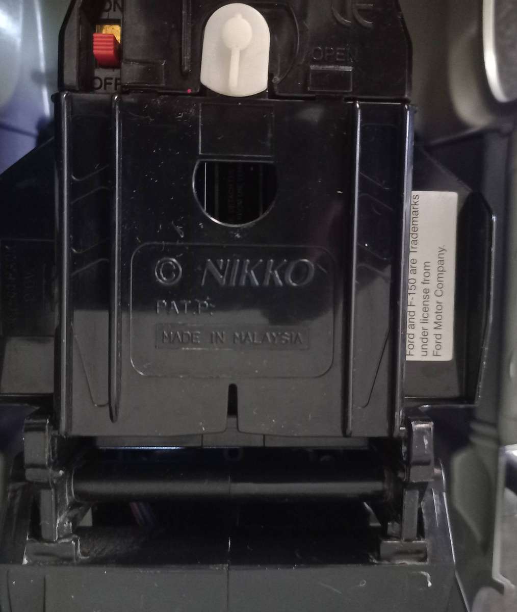 large  ford python radio conmtrol car - f150